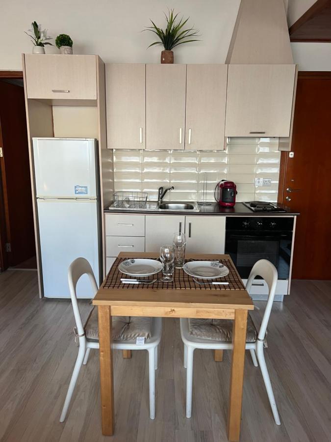 Ellados 20 Apartment ลิมาซอล ภายนอก รูปภาพ